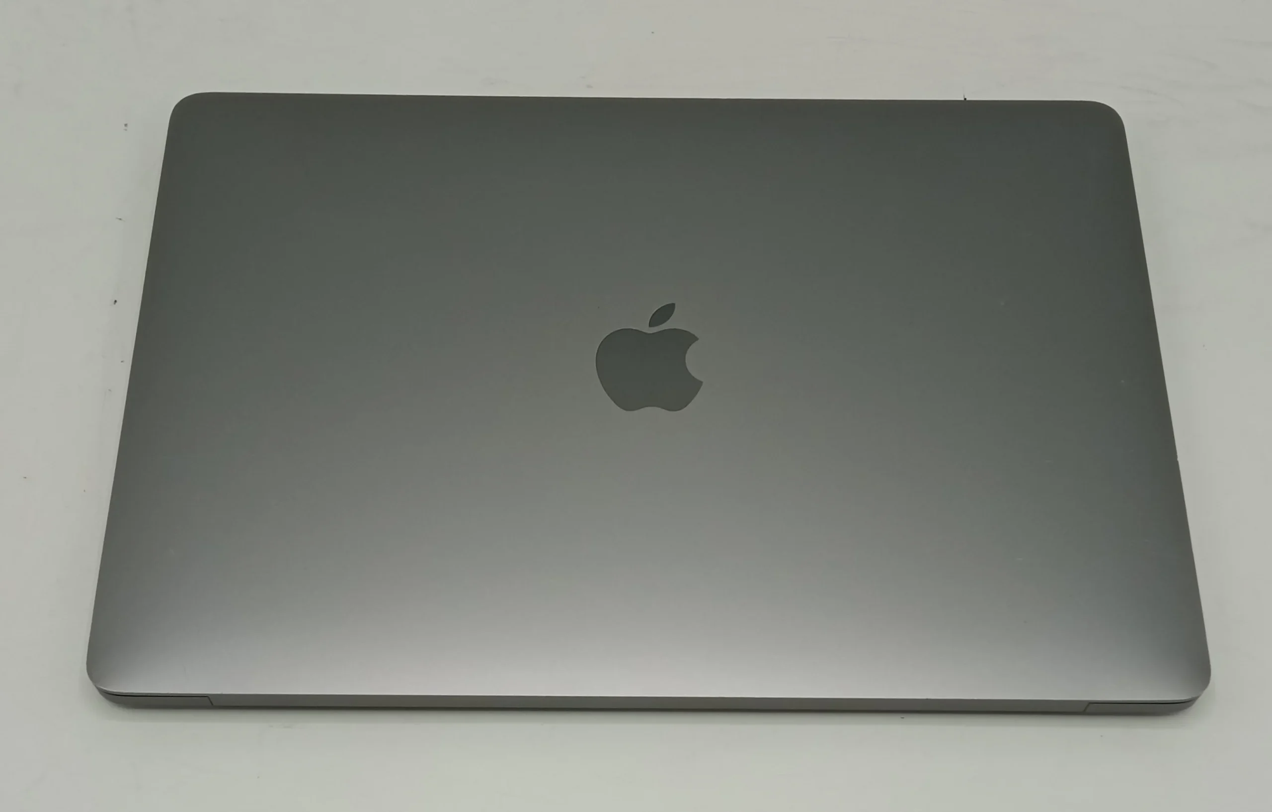 MacBook Pro 2019 | 15 inches | Intel Core i7 2.6 GHz Processor | 16GB Ram | 256GB - Image 5
